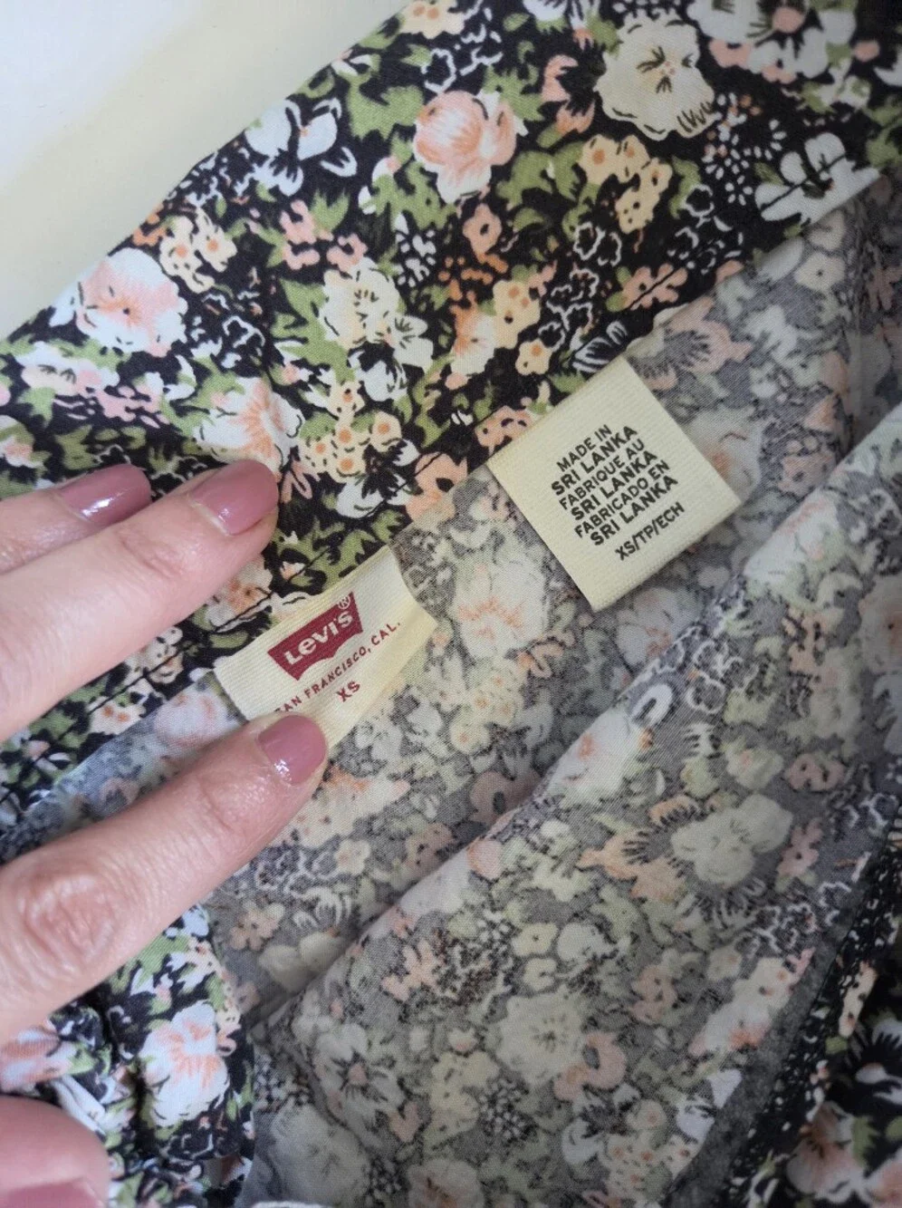 Bundle Mini Puff sleeve floral Dresses WAYF Asos Levis sz XS - Picture 4 of 15